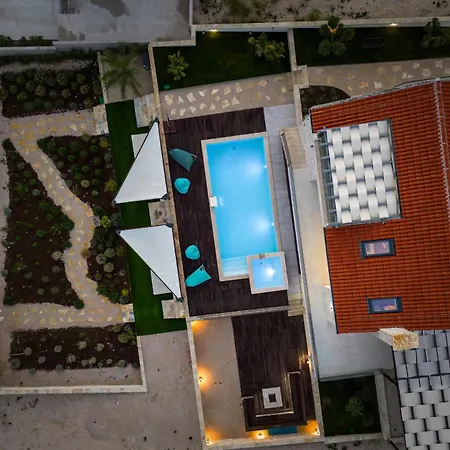 בית נופש Family Friendly House With A Swimming Pool Maslenica, Novigrad - 20492
