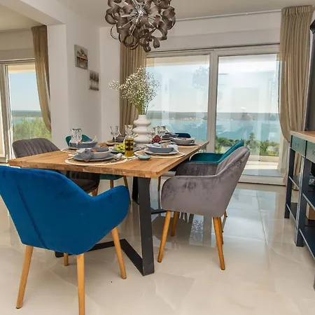 Family Friendly House With A Swimming Pool Maslenica, Novigrad - 20492 *