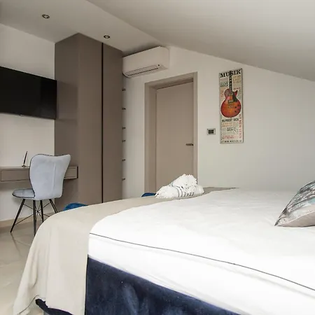 Family Friendly House With A Swimming Pool Maslenica, Novigrad - 20492 Holiday home